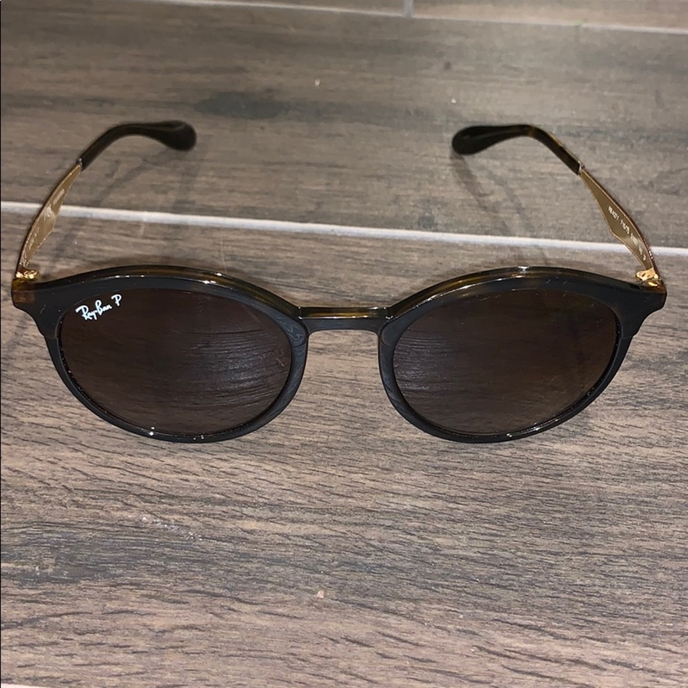 Raybann’s with case